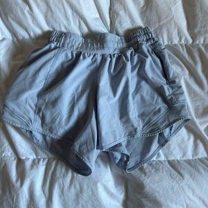 Lululemon periwinkle hotty hots